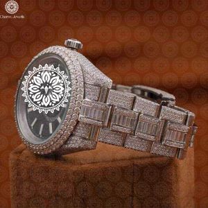 Reloj de Lujo para Mujer Charm Jewells, Caja Tonneau de Acero Inoxidable de 38 mm, Movimiento de Cuarzo Analógico, Esfera de Cristal de Zafiro, Diseño Hueco - Product Image 2