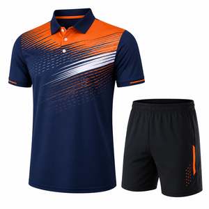ชุดเสื้อโปโลเทนนิสผู้ชายแบบซับลิเมชั่นพร้อมกางเกงขาสั้น ชุดกีฬาพิมพ์ลายเรขาคณิต ระบายเหงื่อได้ดี ทรงปกติ ใส่ได้ทุกฤดู - Product Image 1