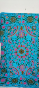 Tapiz Suzani Indio Bordado a Mano de Buena Calidad y Tendencia para Decoración del Hogar - Product Image 3