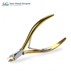 Coupe-ongles chirurgical Saar Global en acier inoxydable 15 mm, à mâchoires biseautées, ouverture large, lame courbée, pointe acérée, durable et léger - Product Image 1