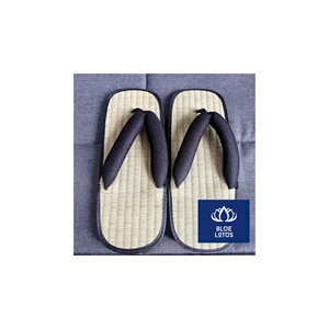 Tapis tissé écologique SUPERIOR MATERIAL Safe Clean Eco, idéal pour la plage, la marche décontractée et la maison. - Product Image 1