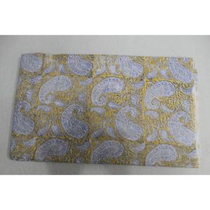 Tissu en coton imprimé à la main avec motif Paisley d'inspiration cachemire, palette jaune ocre et bleu indigo, textile artisanal de Jaipur - Product Image 5