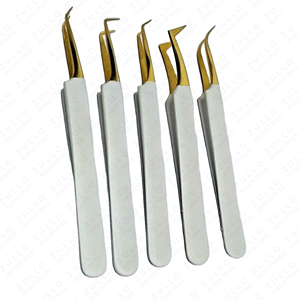Pinzas de Precisión para Extensión de Pestañas con Punta Dorada Zullo Industries, Acero Inoxidable Recubierto, Herramienta para Pestañas con Gancho Puntiagudo, Personalizable - Product Image 3
