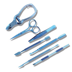 Outils de manucure écologiques personnalisables pour le soin des ongles Poussoir à cuticules bleu plasma Coupe-ongles de différentes formes emballé dans une boîte - Product Image 3