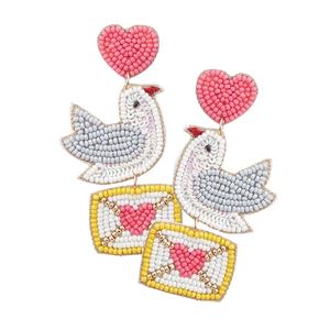 Boucles d'oreilles en perles de riz rose de meilleure qualité longs accessoires colorés en perles fantaisie pour femmes et filles - Product Image 3