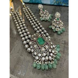 ชุดสร้อยคอเจ้าสาวทรงยาวประดับมอสซาไนต์สุดหรูหราสไตล์คุนดัน  ชุบทองเหลือง  ประดับด้วยหิน  เหมาะสำหรับงานแต่งงาน งานหมั้น หรือเป็นของขวัญสำหรับผู้หญิง - Product Image 2