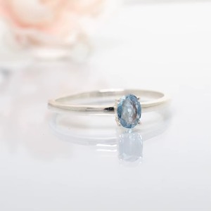 Anillo de Plata de Ley 925 con Topacio Azul Natural de Corte Ovalado y Engaste de Garras, Joyería de Moda para Mujer, Precio al por Mayor - Product Image 4