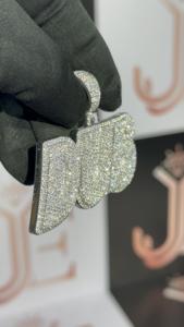 Colgantes de cadena con letras 3D de moissanita personalizadas estilo hip hop para hombres y mujeres, joyería de plata 925 a un precio razonable. - Product Image 3