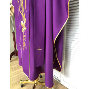 Casulla y Estola Sacerdotal Católica Morada con Bordado Dorado 2026, Hecha a Medida, de Alta Calidad, Nuevo Diseño, Casulla Bordada - Product Image 3