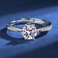 Bague en Moissanite et Platine à Grappe, Sertie de Griffes, Bijoux de Mariage de Luxe, Collection Cadeau en Gros Marque DEZYVIA OEM