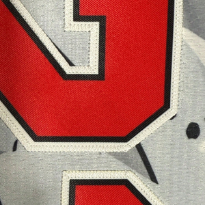 Fabricant OEM de maillots de basket-ball personnalisés en gros, ensemble d'uniformes de basket-ball imprimés sur mesure, vêtements d'entraînement sans manches, prêts à être expédiés - Product Image 5