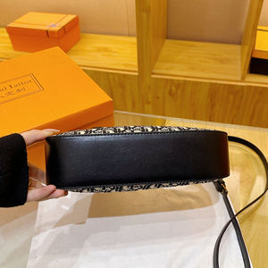 Women's Stylish Designer Denim Crossbody Shoulder Bag with Zipper Closure Single Strap <b>Small</b> Capacity - Product Image 6