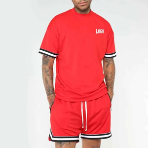 ชุดเซ็ตเสื้อยืดแขนสั้นลำลองและกางเกงขาสั้นสีพื้นสำหรับผู้ชาย ชุด 2 ชิ้น - Product Image 3