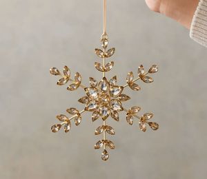เครื่องประดับคริสต์มาสรูปเกล็ดหิมะคริสตัลสีทอง งานฝีมือสุดหรู - Product Image 2