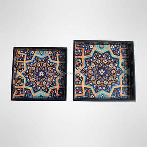 Plateau de service rectangulaire moderne en bois élégant et décoratif avec imprimé perroquet Meilleur vendeur émaillé unique par FWE - Product Image 1