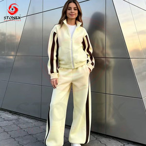 ชุดวอร์มกำมะหยี่สีชมพูสำหรับผู้หญิง ชุดเซ็ตเสื้อแจ็คเก็ตซิปมีลายทางแบบกำหนดเอง กางเกงขายาวทรงกว้าง ชุดลำลองสองชิ้นสำหรับออกกำลังกายและพักผ่อน - Product Image 3