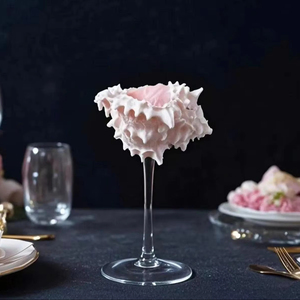 Verres à vin en coquillage naturel poli faits à la main – Cadeau élégant pour mariage côtier, anniversaire, enterrement de vie de jeune fille – Décoration coquillage élégante pour Martini - Product Image 1