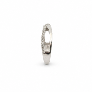 Bague torsadée croisée en argent sterling 925 pour femme avec zircone cubique pavée, style minimaliste élégant, finition polie, pour usage quotidien - Product Image 3