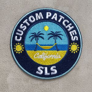 Écusson brodé personnalisé avec logo, badge brodé sur mesure, étiquette décorative brodée, conception de broderie de qualité supérieure, OEM - Product Image 1