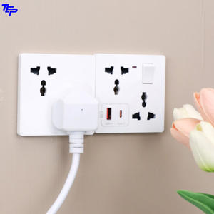 TEP LM6 Prise <span class=keywords><strong>de</strong></span> courant AC 4 sorties IP20 86mm Standard domestique avec mise à la terre, modules USB <span class=keywords><strong>de</strong></span> charge rapide pour téléphone portable 13A 250V - Product Image 1