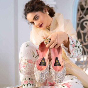 Unique Design Low MOQ Women <b>Khussa</b> Solid Color Anti-Slippery High Quality Lightweight All Seasons for Sale - Product Image 2