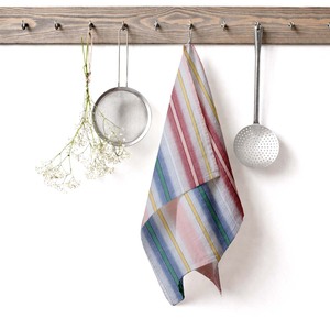 Serviettes de cuisine suspendues en coton, motif rayé teint en fil, écologiques, fabriquées en Inde, pour usage en cuisine. - Product Image 5
