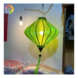 Lanterne en bambou satiné artisanale du Vietnam, lanterne en soie de Hoi An faite à la main, écologique, pour restaurant, fête, mariage - Product Image 1