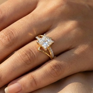 1.58 CTW Princess Cut Diamond Engagement <b>Ring</b> in 14KT Yellow Gold Geometric <b>Split</b> Shank <b>Ring</b> - Product Image 6