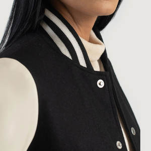 Chaqueta de Cuero Estilo Utilitario con Múltiples Bolsillos, Abrigo de Cuero Moderno con Diseño de Cintura Ajustada con Cinturón - Product Image 6