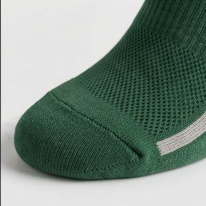 ถุงเท้ากีฬาข้อสั้นผู้ชาย ผ้าฝ้ายตาข่าย ระบายอากาศดี ซับแรงกระแทก สำหรับวิ่ง ออกกำลังกาย ทนทาน สีสันปรับแต่งได้ ขายเป็นคู่ - Product Image 6