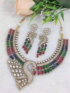 Parure de bijoux de mariée de luxe multicolore paon en laiton plaqué or avec pierres CZ et boucles d'oreilles assorties, style indien traditionnel - Product Image 2