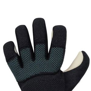 Gants de gardien de but avec protection des doigts, latex de qualité supérieure, gants de gardien de but pour le football et l'entraînement avec logo personnalisé - Product Image 4