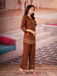 Conjunto de Top y Pantalón Bordado de Rayón Pesado Listo para Usar para Mujer, Estilo Tradicional, Secado Rápido, Sin Arrugas, Elástico - Product Image 3