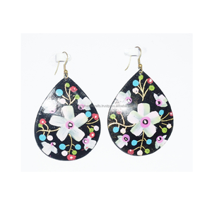 Pendientes europeos 2025, pendientes redondos de terciopelo para vestido de Navidad, vestido tribal blanco de princesa, pendientes de latón, joyería con cuentas - Product Image 1