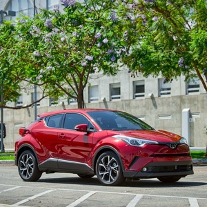 โตโยต้า C-HR SUV ปี 2020 มือสอง เกียร์อัตโนมัติ ไฟหน้า LED เบาะหนังสีเข้ม 6 ที่นั่ง พวงมาลัยซ้าย - Product Image 1