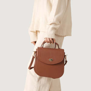 Elegante Bolso Bandolera de Cuero Marrón para Mujer, de Alta Calidad, con Asa Superior, Diseño Minimalista, para Todas las Temporadas - Product Image 4