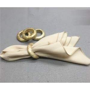 Ronds de serviette élégants en métal doré à motif floral - Lot pour la décoration de table de mariage, d'événements et de fêtes - Porte-serviettes de haute qualité - Product Image 3