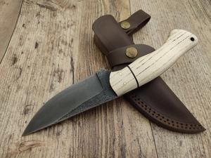 Couteau de chasse et de camping plein tang en acier inoxydable à pointe tombante 58HRC, manche en bois de frêne, étui en cuir Pasha - Product Image 2