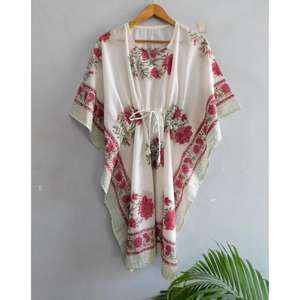 Vestido Kaftán Bohemio de Algodón, Hecho a Mano con Estampado Floral, Cuello en V, Mangas Murciélago, Silueta Evase, Ideal para la Playa y Vacaciones de Verano - Product Image 1