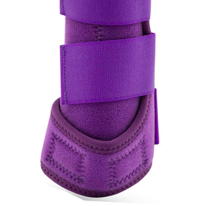 Protège-jambe pour cheval en néoprène violet, couleur unie, avec attaches velcro pour un soutien optimal en écurie - Product Image 3