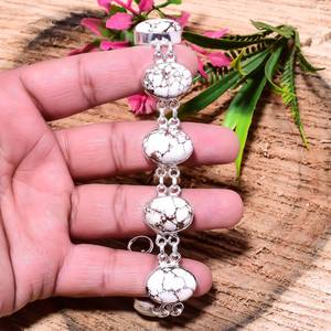 Bracelet en howlite blanche, bracelet en pierres naturelles, bracelet à breloques infini en argent, bijoux faits à la main, cadeau pour elle - Product Image 2