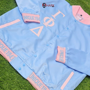 Veste unique 1943 pour fille, doublée, en satin de soie, brodée de lettres grecques Gamma Phi Delta, en sergé tissé, très vendue pour femmes - Product Image 4