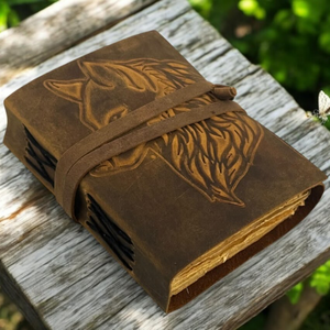 Grimoire artisanal en cuir véritable gaufré renard, 400 pages, avec papier à bords festonnés vintage, pour la Fête des Mères et Pâques - Product Image 4