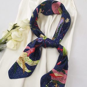Foulard de luxe en soie pour femme, bandana carré, foulard pour la tête, foulard pour les cheveux, foulard pour le cou, doux, lisse, toucher satiné, élégant pour femmes - Product Image 5