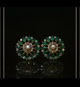 Boucles d'oreilles élégantes en perles et pierres vertes marquise, style floral vintage, halo, clous d'oreilles traditionnels indiens, bijoux de mode pour femmes - Product Image 2