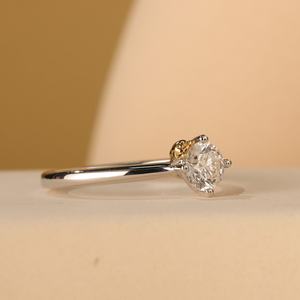 Anillo Solitario de Moissanita Redonda East West, Plata 925 Original, Regalo para Fiestas, Joyería Fina de Estilo Floral para Aniversarios, para Parejas - Product Image 3