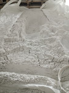 TOP QUALITY HYDRATED <b>LIME</b> FOR AIR QUALITY MANAGEMENT AND POLLUTION CONTROL CA(OH)2 MIN 90% EXPORTING TO THE PHILIPPINES, KOREA - Product Image 1