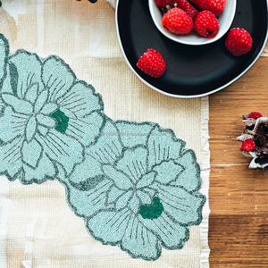 36\" Luxury Custom Floral Design Dining Table Runner High Quality Cotton Hand Beaded Glass Beads Low Price Home Christmas Decor - Product Image 5