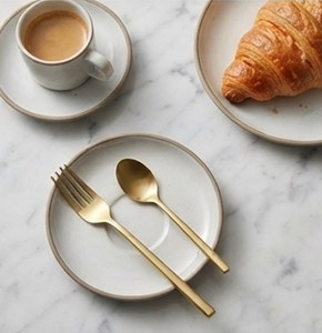 Ensemble de couverts en or, design minimaliste, finition miroir haute brillance, passe au lave-vaisselle, couverts en métal pour les occasions de mariage - Product Image 3