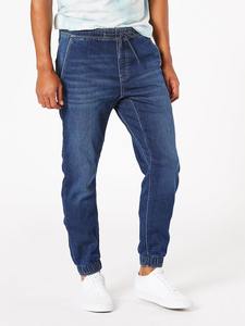 Jean en denim rétro à jambe large, confectionné en tissu denim doux et respirant, coupe décontractée, effet délavé élégant et renforcé. - Product Image 6